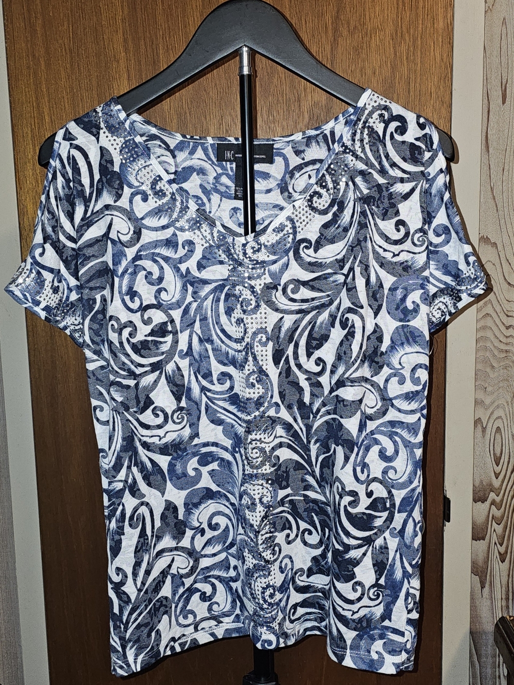 INC International Concepts Navy and White Swirl Short Sleeve Cold Shoulder Top